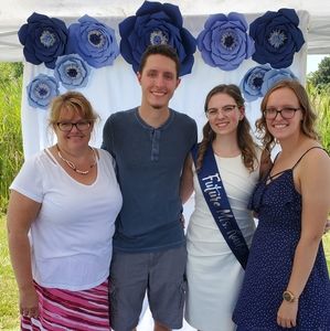 Meet your Posher, Tracy